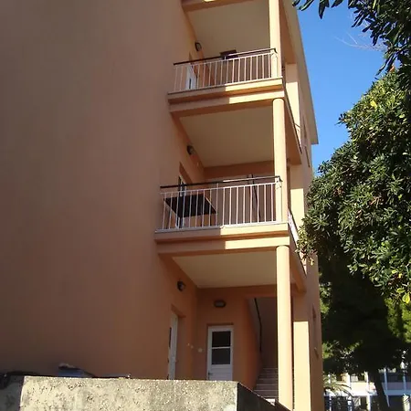Apartments Roncevic #Joko# Gradac  Room photo